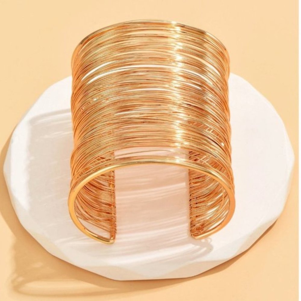 Gold Minimalist Cuff Bangle - Picture 3 of 4